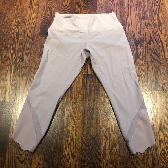 Lululemon Capris - Picture 1 of 4